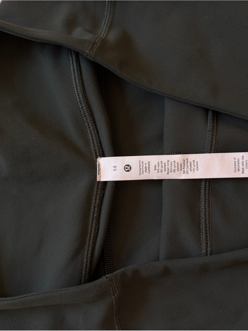 lululemon athletica High-Waist flare Leggings - Picture 4 of 5
